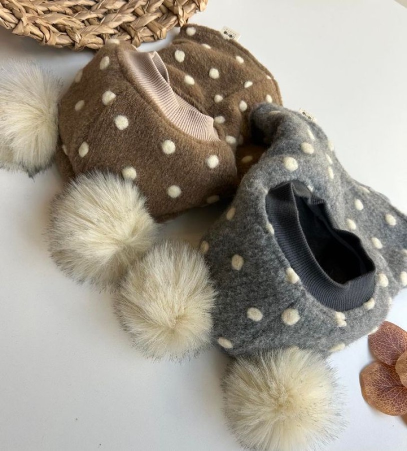 Žieminis vilnos  šalmukas ,,su burbuliukais" su bumbulais, 6 spalvos