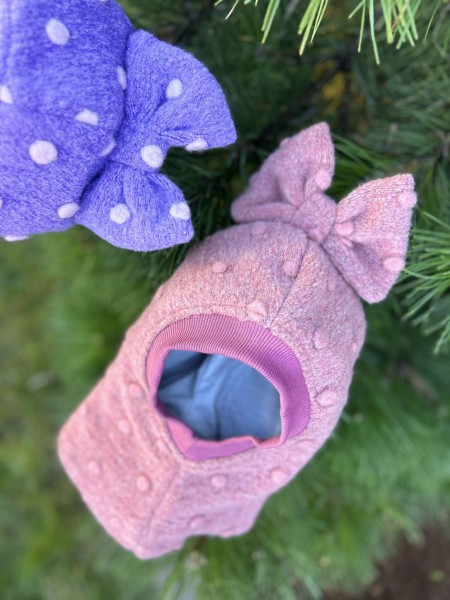 Žieminis vilnos šalmukas ,,su burbuliukais" su kaspinu, 6 spalvos